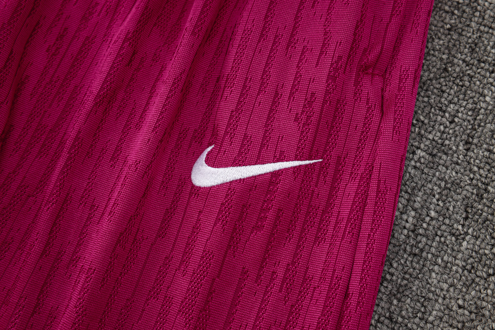 CONJUNTO DE TREINO PSG B931 VERSÃO JOGADOR 24/25