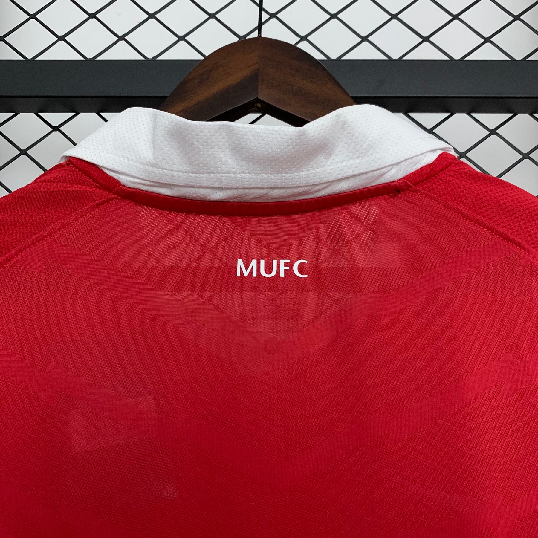 CAMISA RETRÔ MANCHESTER UNITED HOME 10/11