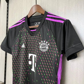 KIT INFANTIL BAYERN DE MUNICH AWAY 23/24